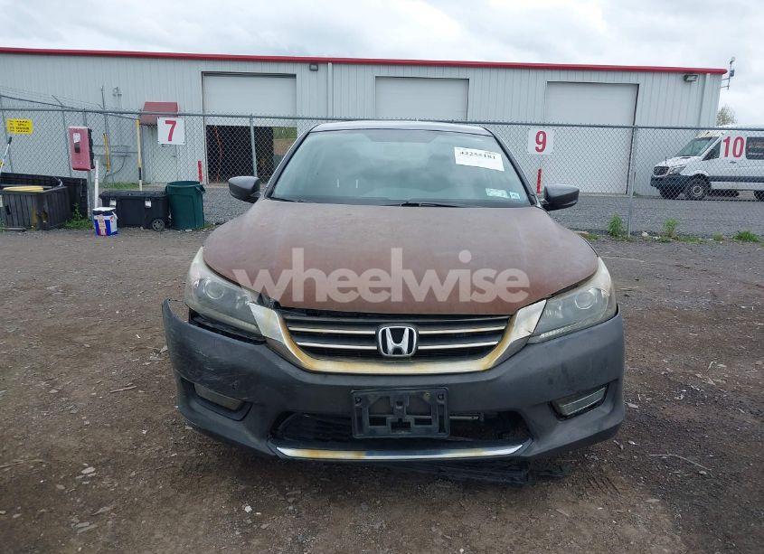 Photo 12 of 2013 Honda Accord LX (VIN 1HGCR2F33DA005839)
