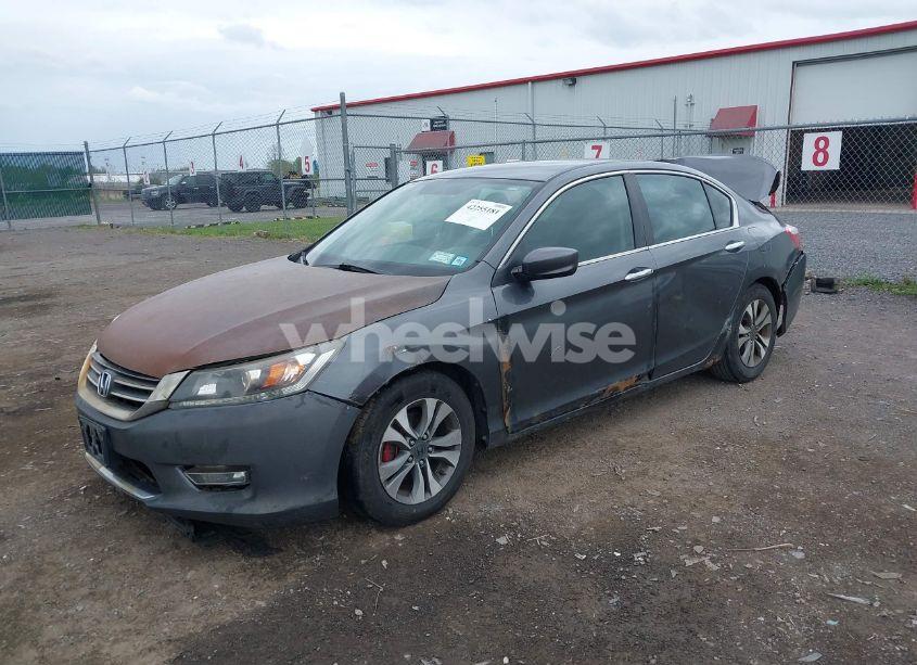 Photo 2 of 2013 Honda Accord LX (VIN 1HGCR2F33DA005839)