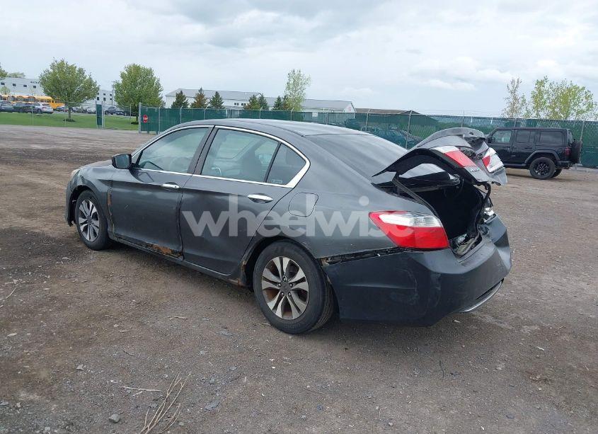 Photo 3 of 2013 Honda Accord LX (VIN 1HGCR2F33DA005839)