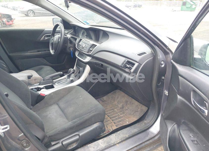 Photo 5 of 2013 Honda Accord LX (VIN 1HGCR2F33DA005839)