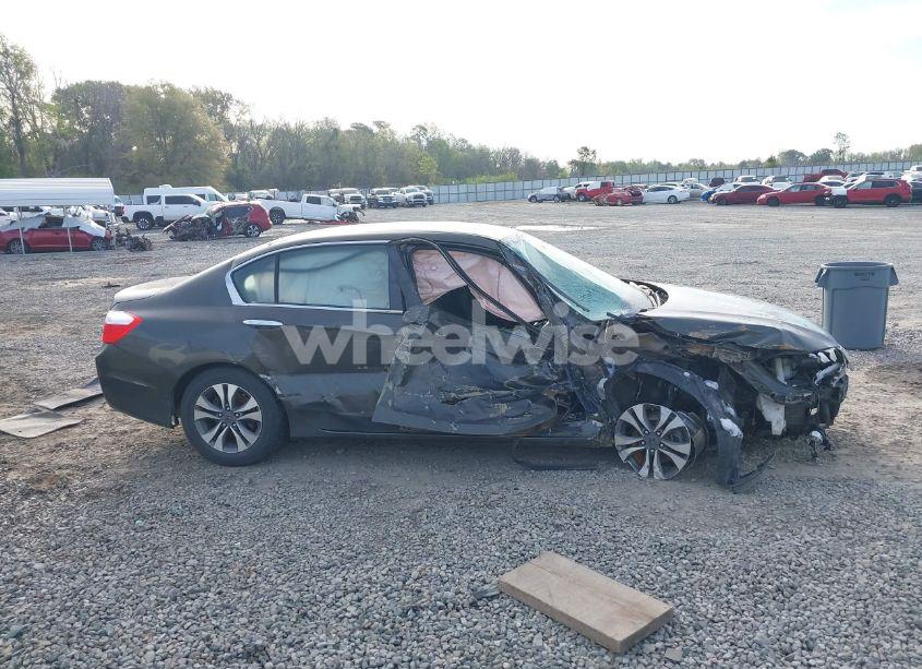 Photo 14 of 2013 Honda Accord LX (VIN 1HGCR2F33DA008191)