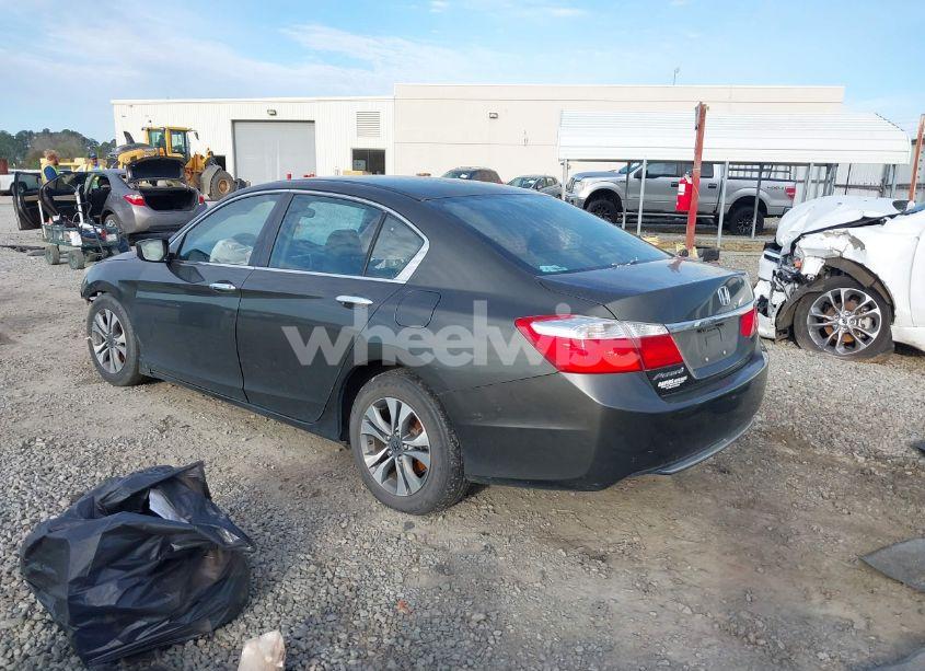 Photo 3 of 2013 Honda Accord LX (VIN 1HGCR2F33DA008191)
