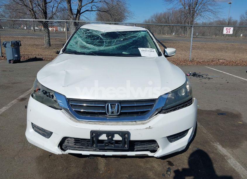 Photo 12 of 2013 Honda Accord LX (VIN 1HGCR2F33DA030093)