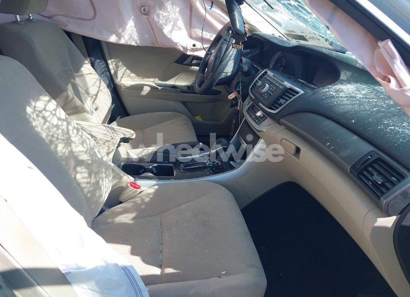 Photo 5 of 2013 Honda Accord LX (VIN 1HGCR2F33DA030093)