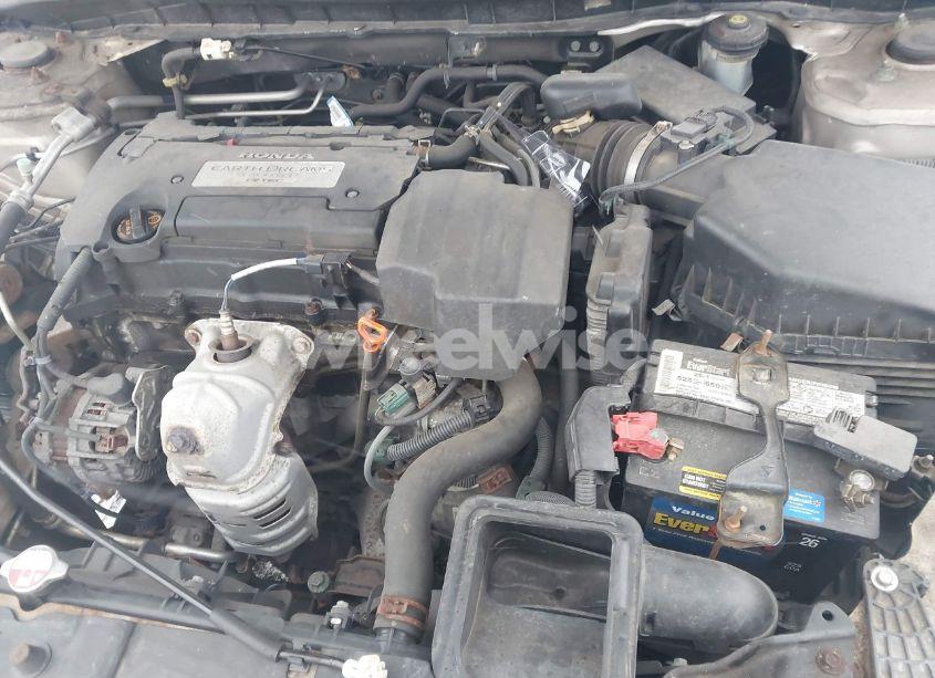 Photo 10 of 2013 Honda Accord LX (VIN 1HGCR2F33DA054474)