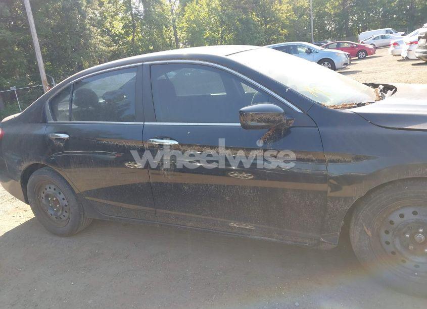 Photo 13 of 2013 Honda Accord LX (VIN 1HGCR2F33DA072280)