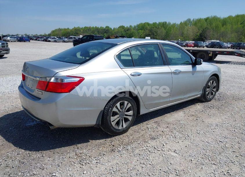 Photo 4 of 2013 Honda Accord LX (VIN 1HGCR2F33DA084493)