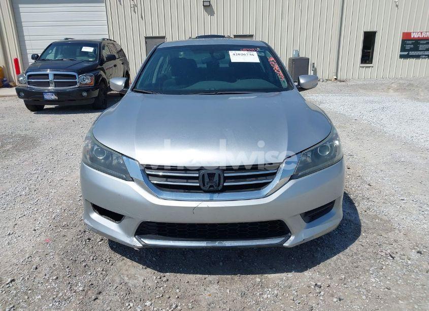 Photo 6 of 2013 Honda Accord LX (VIN 1HGCR2F33DA084493)