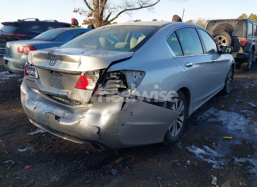 Photo 6 of 2013 Honda Accord LX (VIN 1HGCR2F33DA087300)