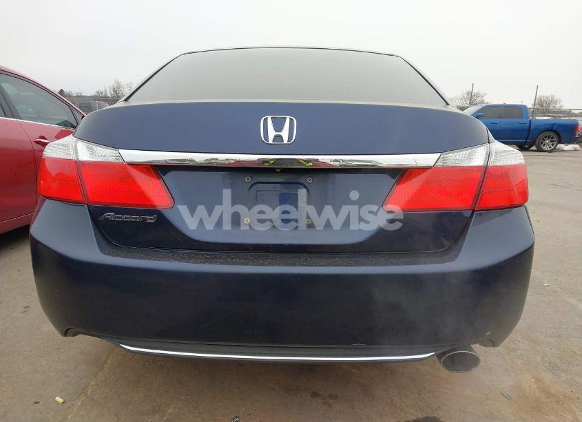 Photo 16 of 2013 Honda Accord LX (VIN 1HGCR2F33DA109781)