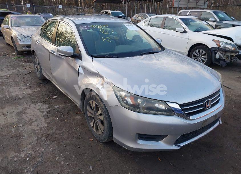 2013 Honda Accord LX (VIN 1HGCR2F33DA135264) main photo