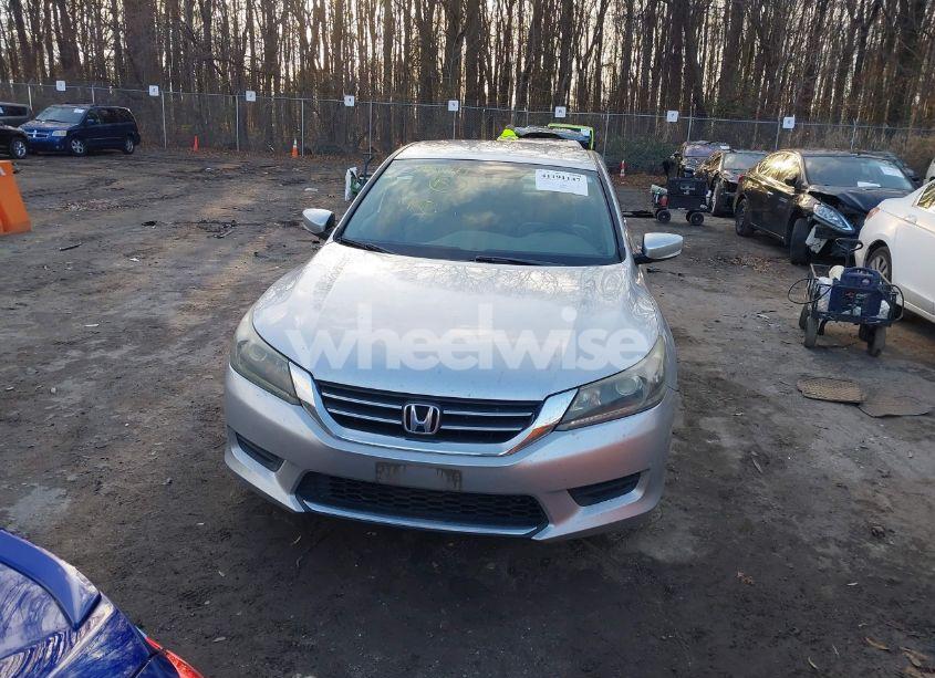 Photo 12 of 2013 Honda Accord LX (VIN 1HGCR2F33DA135264)