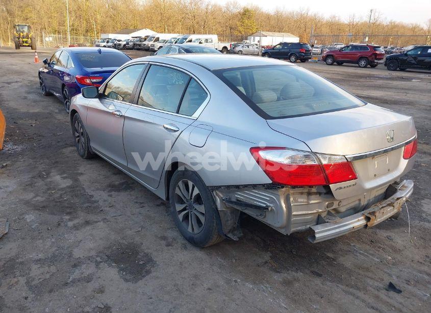 Photo 3 of 2013 Honda Accord LX (VIN 1HGCR2F33DA135264)