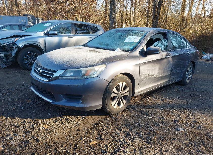 Photo 2 of 2013 Honda Accord LX (VIN 1HGCR2F33DA141193)