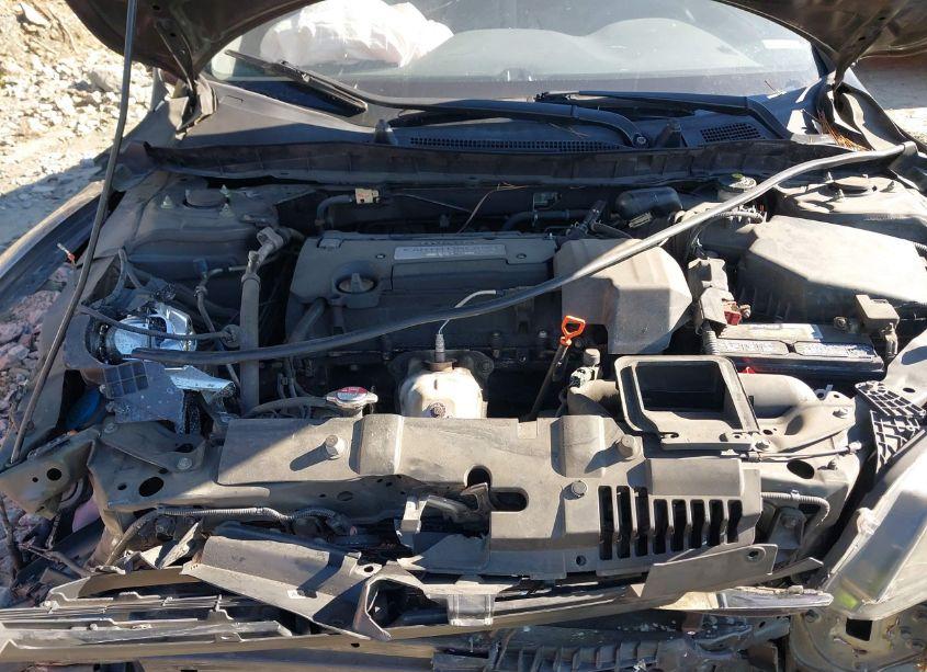 Photo 10 of 2013 Honda Accord LX (VIN 1HGCR2F33DA160293)