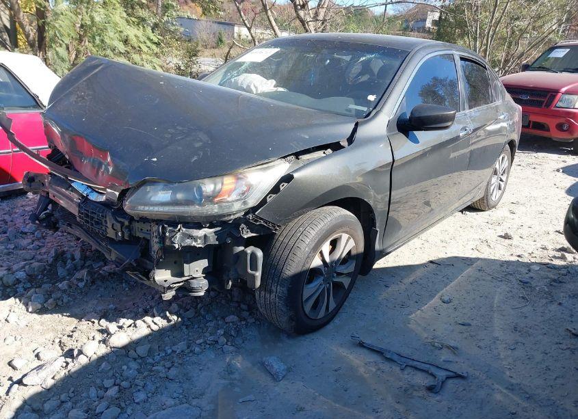 Photo 2 of 2013 Honda Accord LX (VIN 1HGCR2F33DA160293)