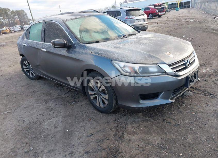 2013 Honda Accord LX (VIN 1HGCR2F33DA245828) main photo