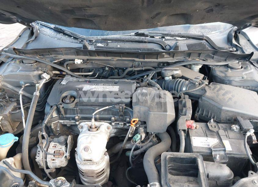 Photo 10 of 2013 Honda Accord LX (VIN 1HGCR2F33DA245828)