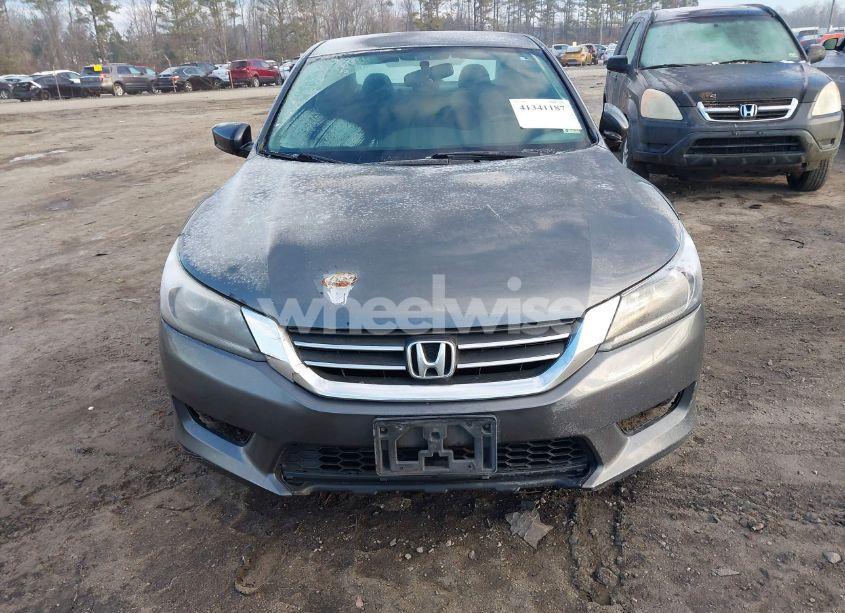 Photo 12 of 2013 Honda Accord LX (VIN 1HGCR2F33DA245828)