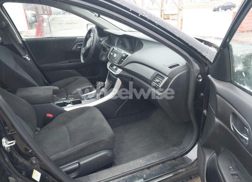 Photo 5 of 2013 Honda Accord LX (VIN 1HGCR2F33DA270518)