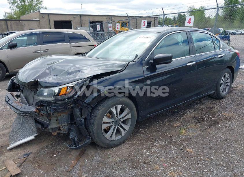 Photo 2 of 2014 Honda Accord LX (VIN 1HGCR2F33EA001002)
