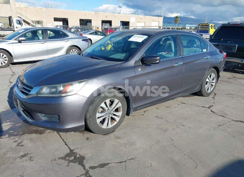 Photo 2 of 2014 Honda Accord LX (VIN 1HGCR2F33EA012159)