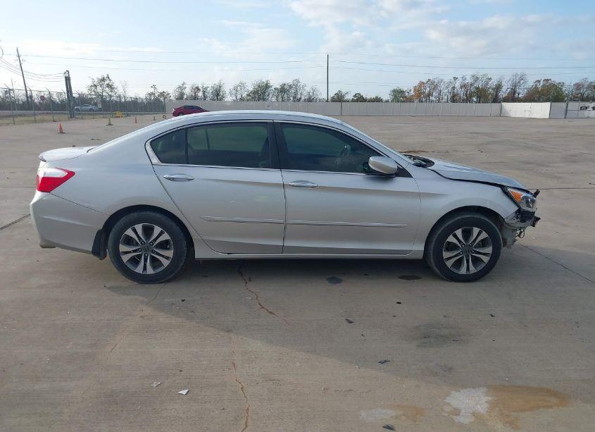 Photo 13 of 2014 Honda Accord LX (VIN 1HGCR2F33EA074144)