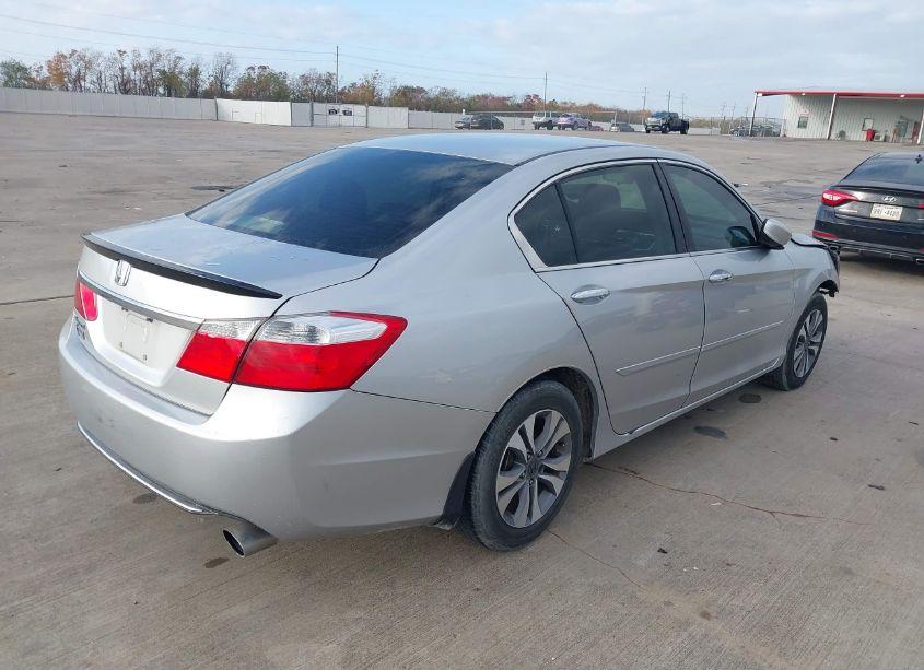 Photo 4 of 2014 Honda Accord LX (VIN 1HGCR2F33EA074144)