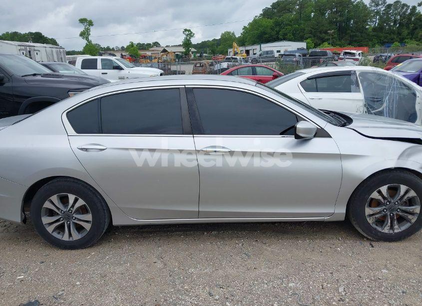 Photo 13 of 2014 Honda Accord LX (VIN 1HGCR2F33EA126971)