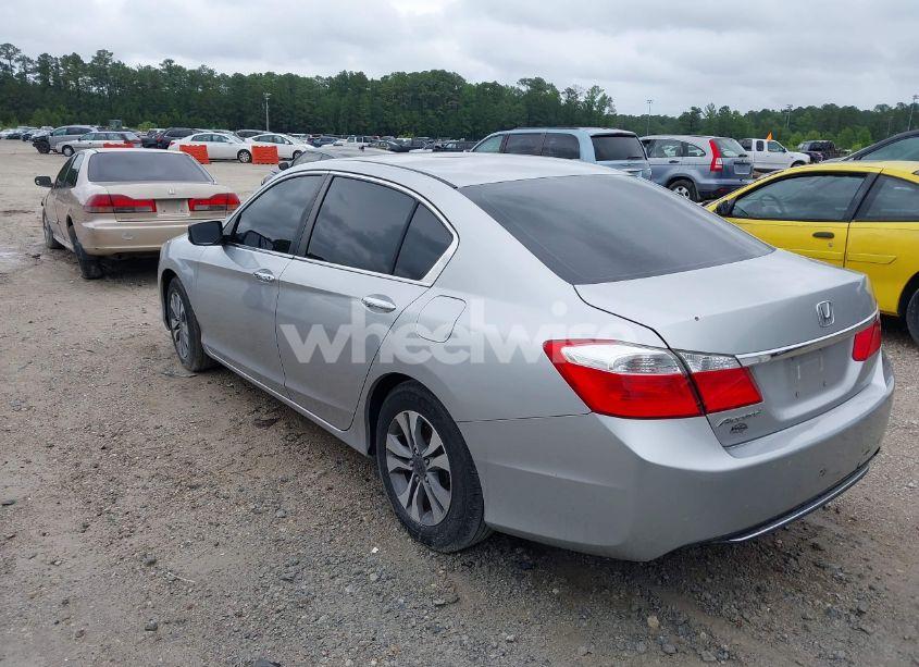 Photo 3 of 2014 Honda Accord LX (VIN 1HGCR2F33EA126971)