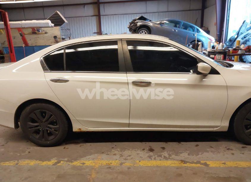 Photo 13 of 2014 Honda Accord LX (VIN 1HGCR2F33EA149280)