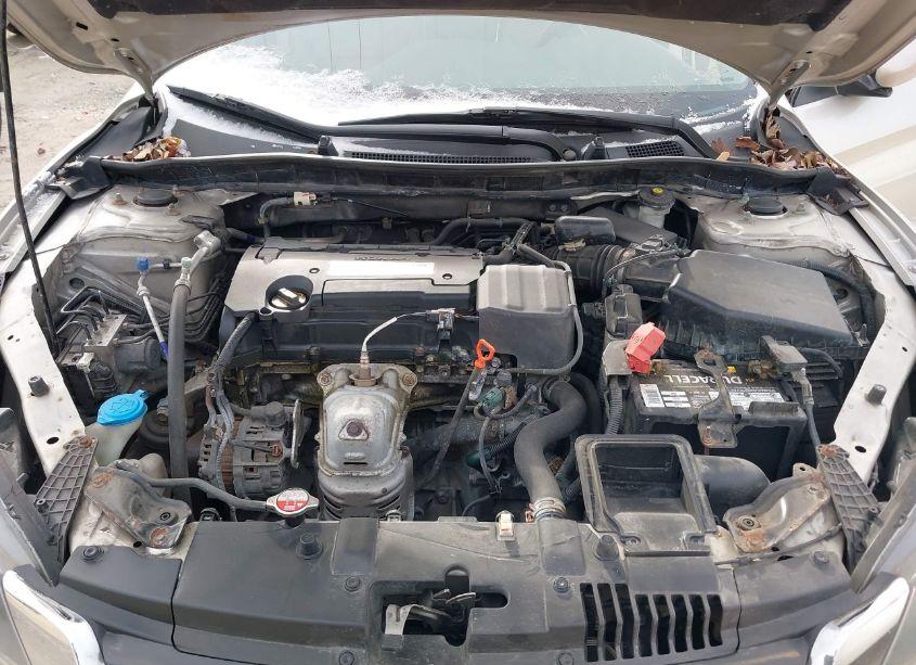 Photo 10 of 2014 Honda Accord LX (VIN 1HGCR2F33EA191870)