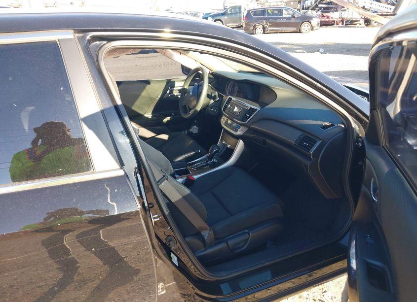 Photo 5 of 2014 Honda Accord LX (VIN 1HGCR2F33EA200065)