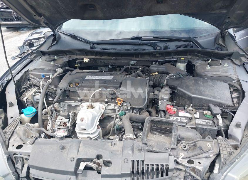 Photo 10 of 2014 Honda Accord LX (VIN 1HGCR2F33EA206741)