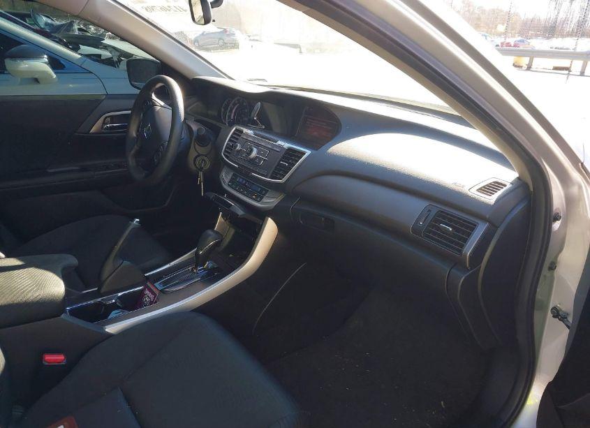 Photo 5 of 2014 Honda Accord LX (VIN 1HGCR2F33EA247337)