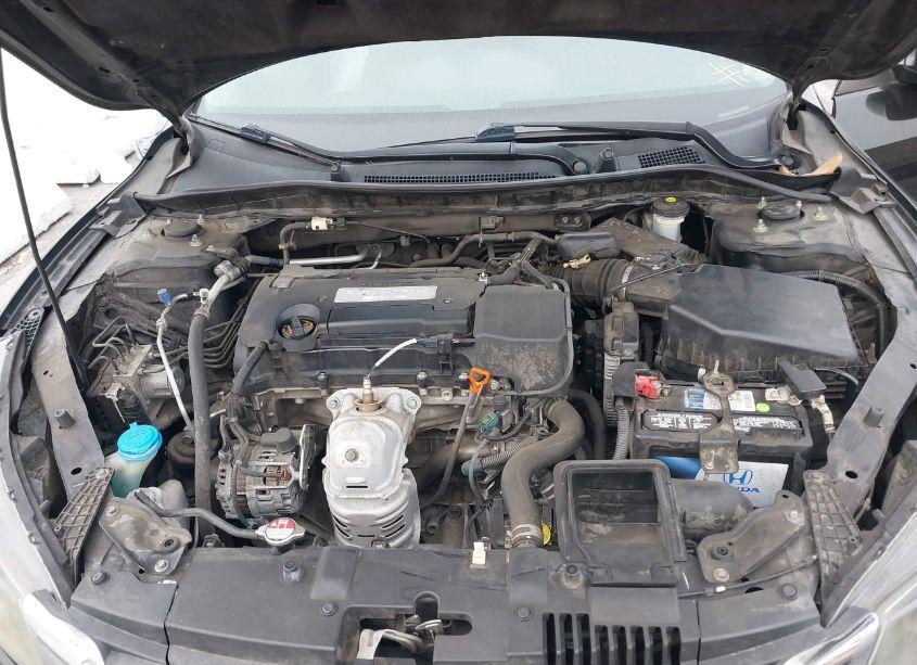 Photo 10 of 2014 Honda Accord LX (VIN 1HGCR2F33EA261237)