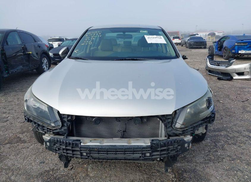 Photo 13 of 2014 Honda Accord LX (VIN 1HGCR2F33EA275378)