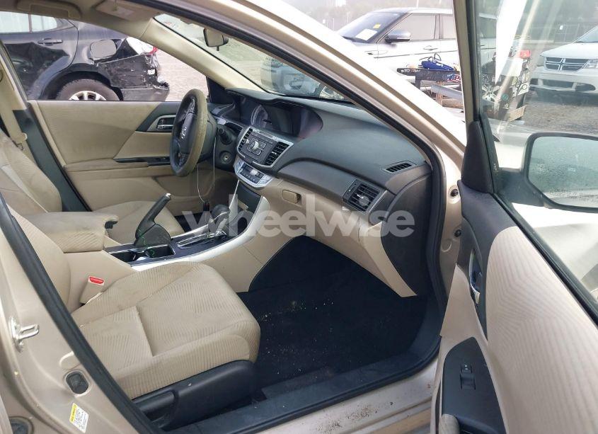Photo 5 of 2014 Honda Accord LX (VIN 1HGCR2F33EA275378)