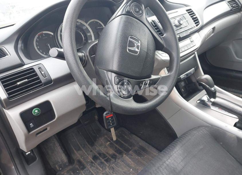 Photo 11 of 2014 Honda Accord LX (VIN 1HGCR2F33EA293718)