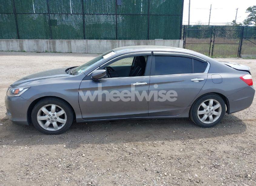 Photo 14 of 2014 Honda Accord LX (VIN 1HGCR2F33EA306435)