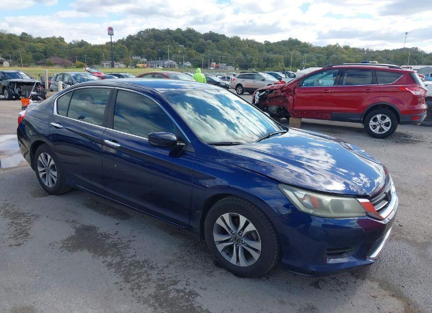 2015 Honda Accord LX (VIN 1HGCR2F33FA001776) main photo