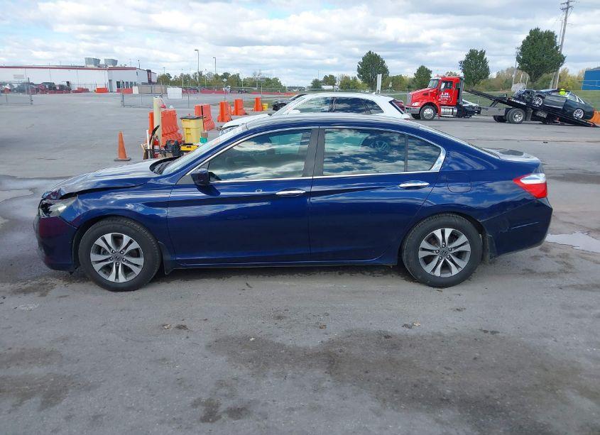 Photo 14 of 2015 Honda Accord LX (VIN 1HGCR2F33FA001776)