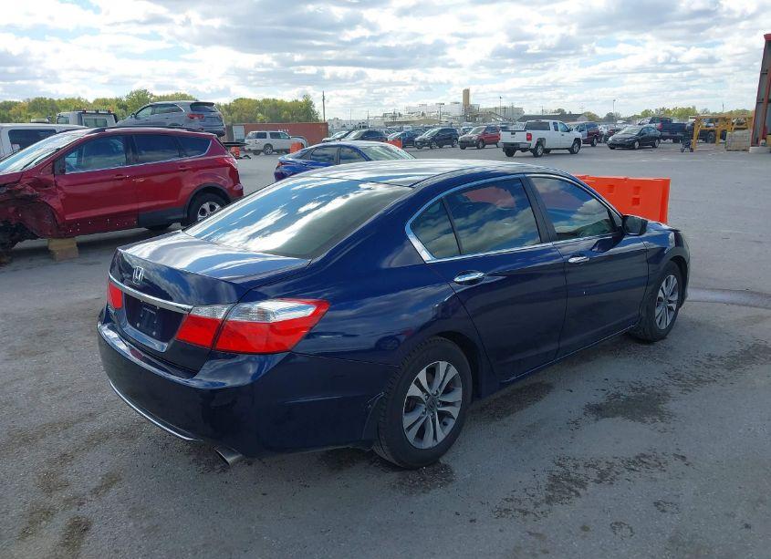 Photo 4 of 2015 Honda Accord LX (VIN 1HGCR2F33FA001776)