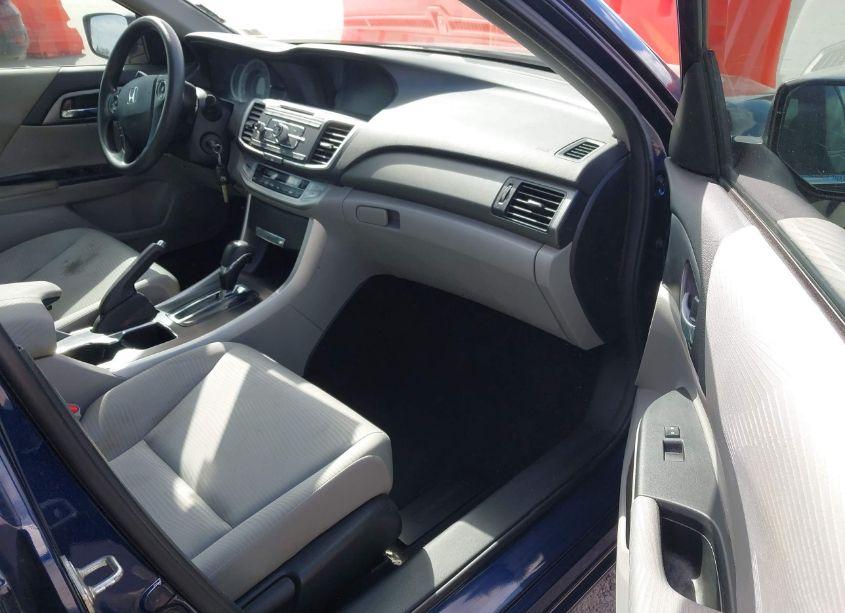 Photo 5 of 2015 Honda Accord LX (VIN 1HGCR2F33FA001776)