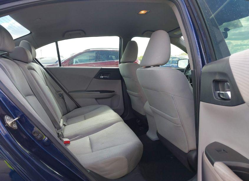 Photo 8 of 2015 Honda Accord LX (VIN 1HGCR2F33FA001776)