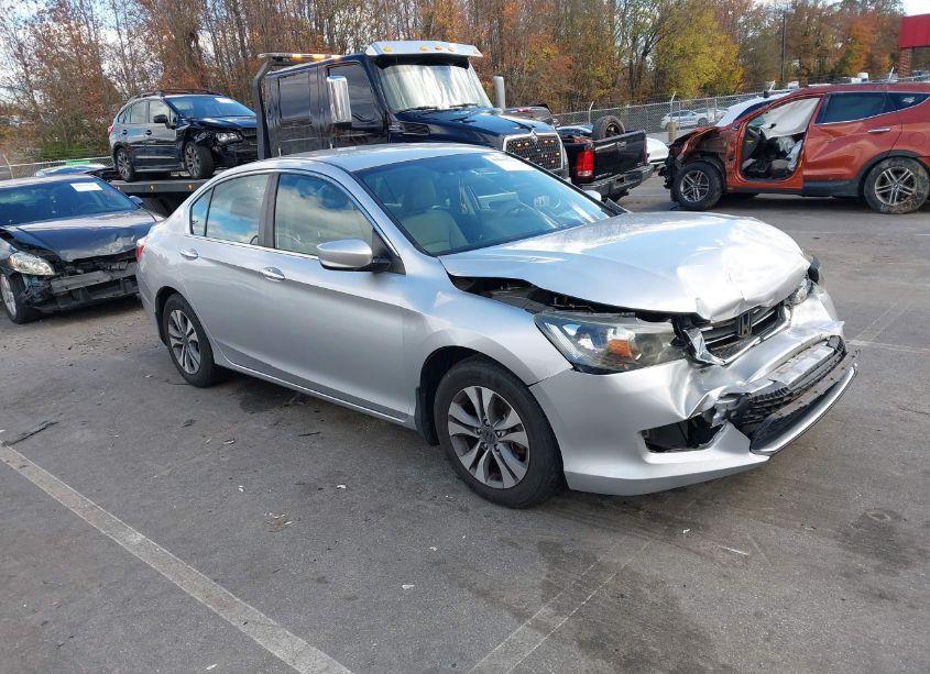 2015 Honda Accord LX (VIN 1HGCR2F33FA010011) main photo