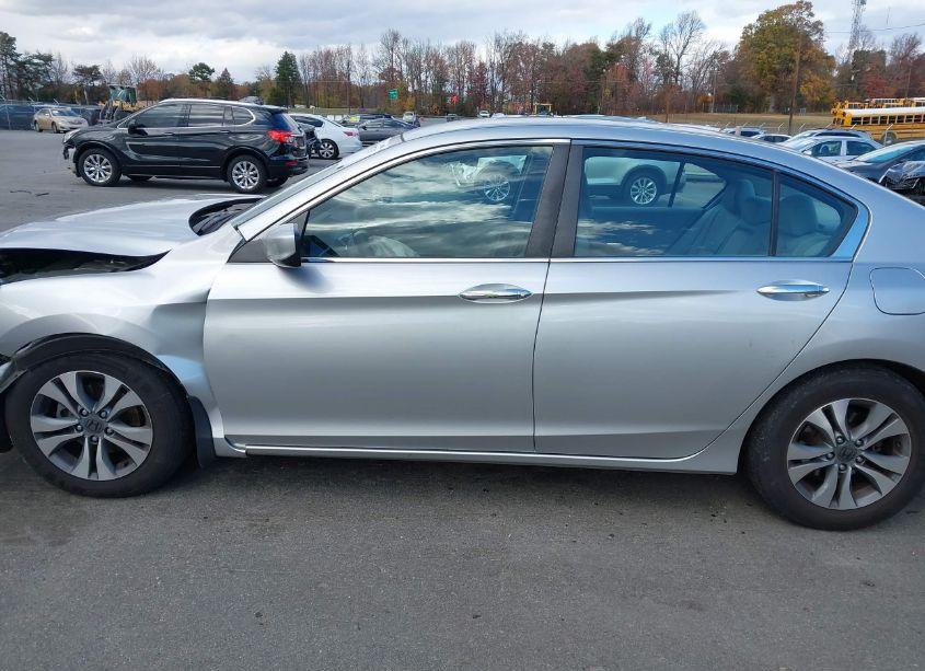 Photo 14 of 2015 Honda Accord LX (VIN 1HGCR2F33FA010011)