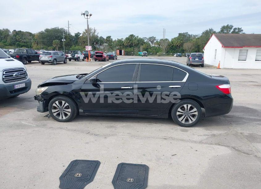 Photo 14 of 2015 Honda Accord LX (VIN 1HGCR2F33FA019775)