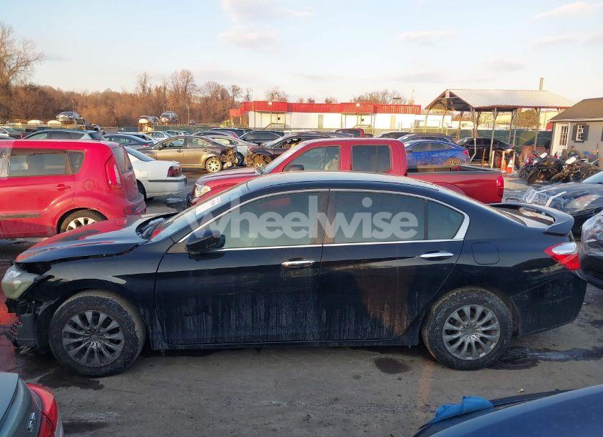 Photo 15 of 2015 Honda Accord LX (VIN 1HGCR2F33FA019808)