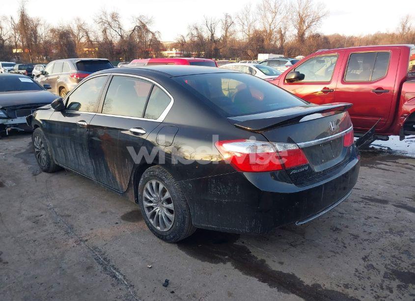 Photo 3 of 2015 Honda Accord LX (VIN 1HGCR2F33FA019808)